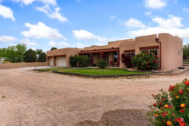 41 Inspiration Drive, Los Lunas, NM 87031