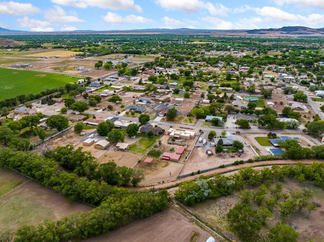 41 Inspiration Drive, Los Lunas, NM 87031