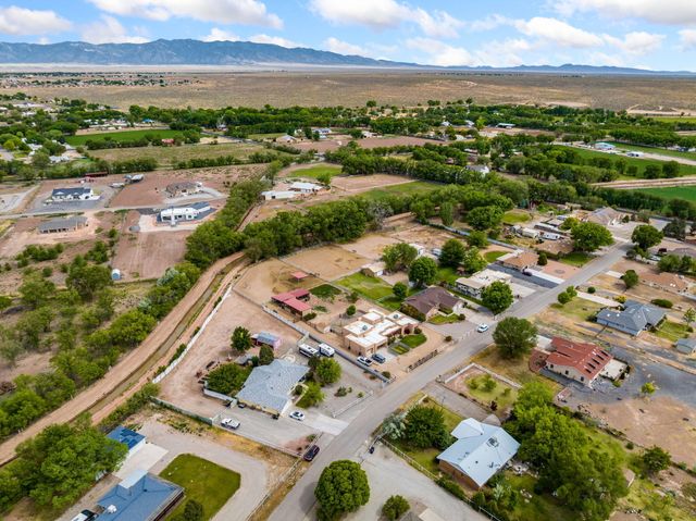 41 Inspiration Drive, Los Lunas, NM 87031