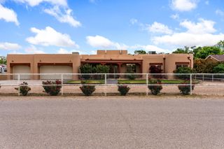 41 Inspiration Drive, Los Lunas, NM 87031