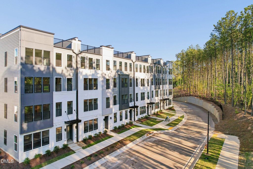 10542 Bailey Branch Drive 201, Raleigh, NC 27614