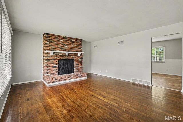 1307 Claudine Drive, St Louis, MO 63138