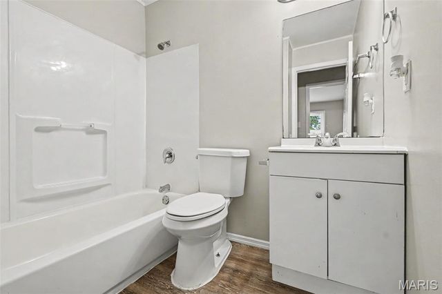 1307 Claudine Drive, St Louis, MO 63138