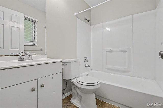 1307 Claudine Drive, St Louis, MO 63138