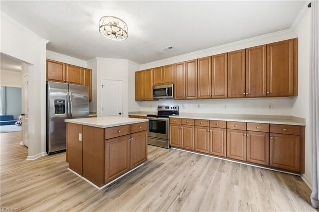 2313 Silver Charm CIR, Suffolk, VA 23435