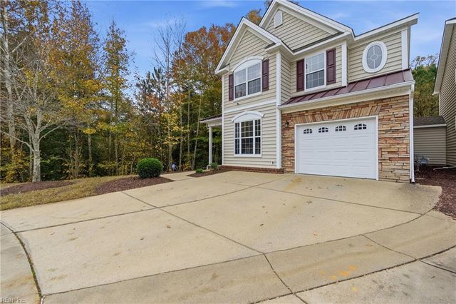 2313 Silver Charm CIR, Suffolk, VA 23435