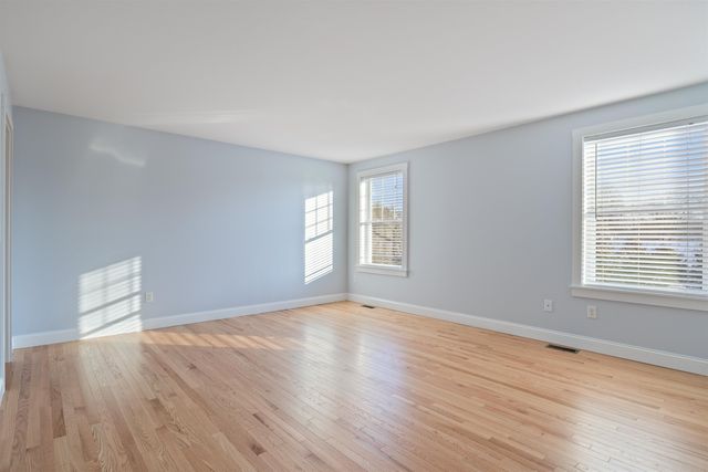 2 Hilliard Drive, Hampton, NH 03842