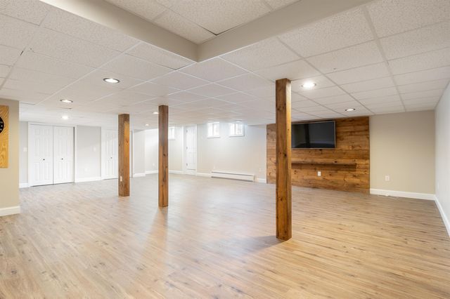 2 Hilliard Drive, Hampton, NH 03842