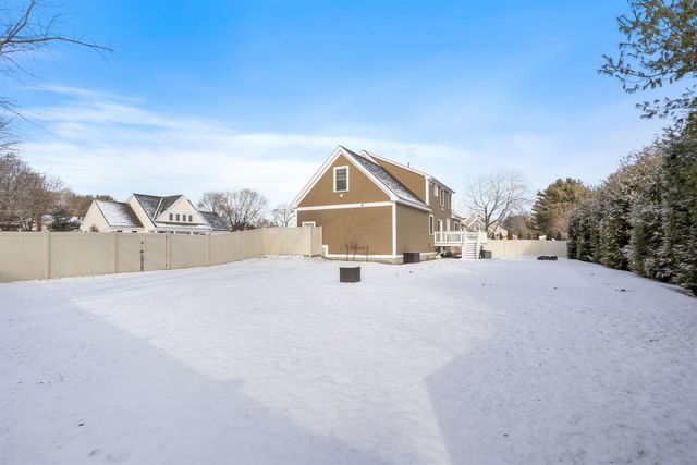 2 Hilliard Drive, Hampton, NH 03842