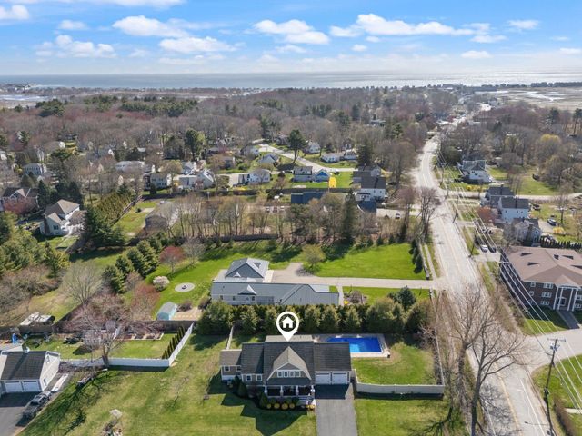 2 Hilliard Drive, Hampton, NH 03842