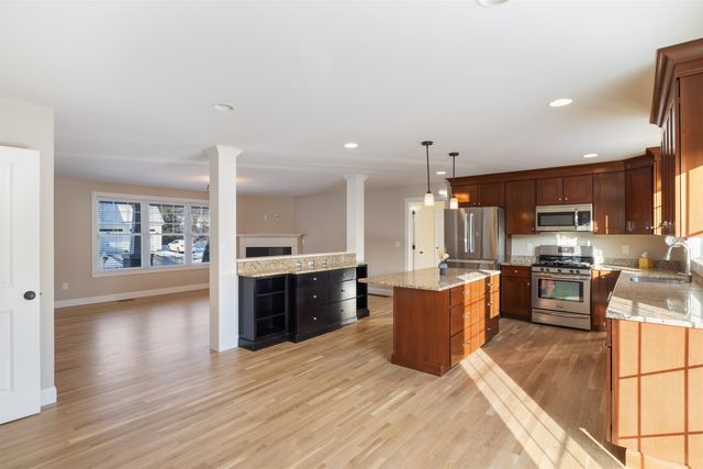 2 Hilliard Drive, Hampton, NH 03842