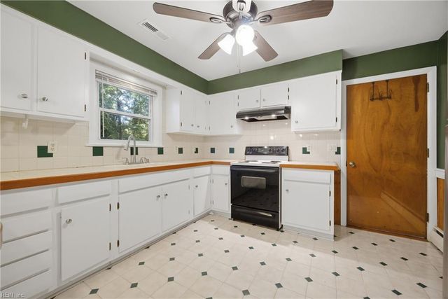 5600 Lawson Hall RD, Virginia Beach, VA 23455