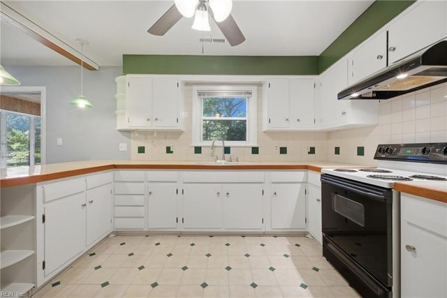 5600 Lawson Hall RD, Virginia Beach, VA 23455