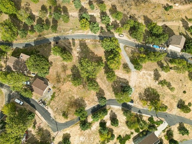 25 Pine Cone, Running Springs, CA 92382