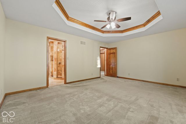 948 Silver Creek Way, Greenwood, IN 46142