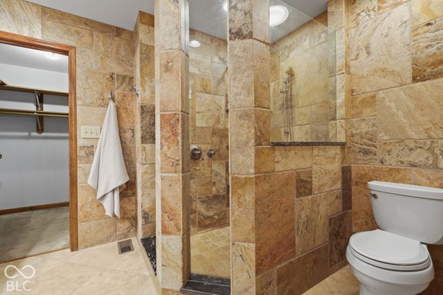 948 Silver Creek Way, Greenwood, IN 46142