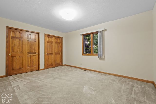 948 Silver Creek Way, Greenwood, IN 46142