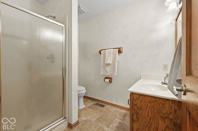 948 Silver Creek Way, Greenwood, IN 46142