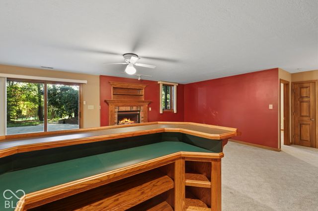 948 Silver Creek Way, Greenwood, IN 46142