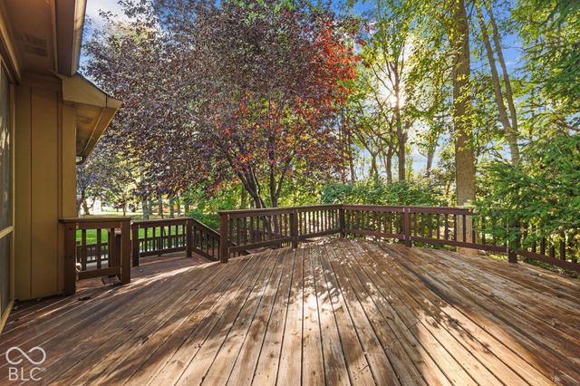 948 Silver Creek Way, Greenwood, IN 46142