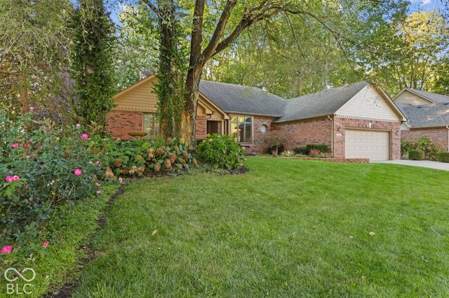 948 Silver Creek Way, Greenwood, IN 46142