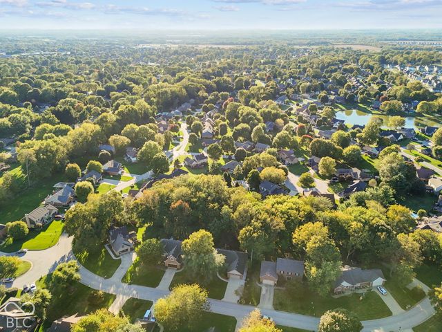 948 Silver Creek Way, Greenwood, IN 46142