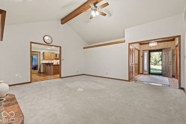 948 Silver Creek Way, Greenwood, IN 46142