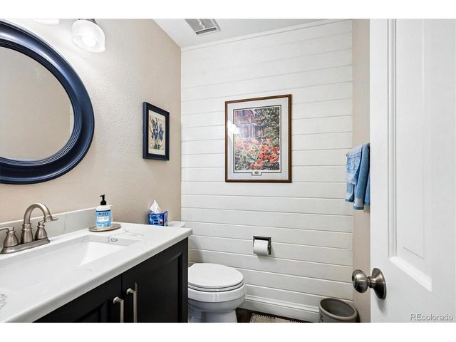 7640 S Brentwood St, Littleton, CO 80128