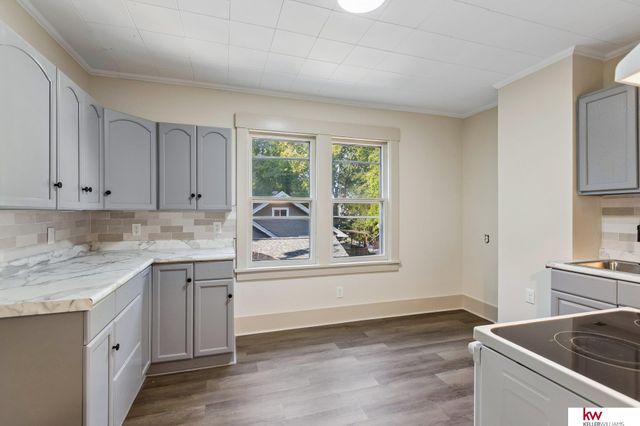 2014 S 7th Street, Omaha, NE 68108