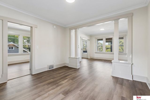 2014 S 7th Street, Omaha, NE 68108