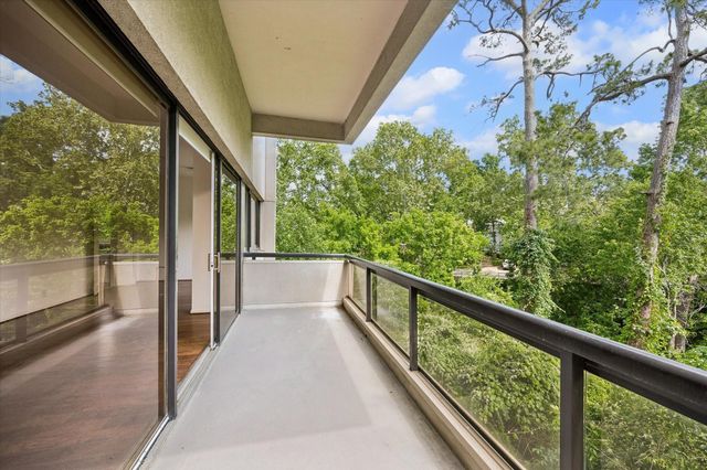 49 Briar Hollow Lane 101, Houston, TX 77027