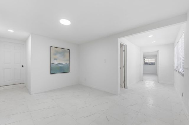 1115 S Seacrest Boulevard, Boynton Beach, FL 33435