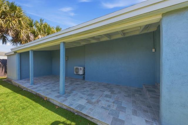 1115 S Seacrest Boulevard, Boynton Beach, FL 33435