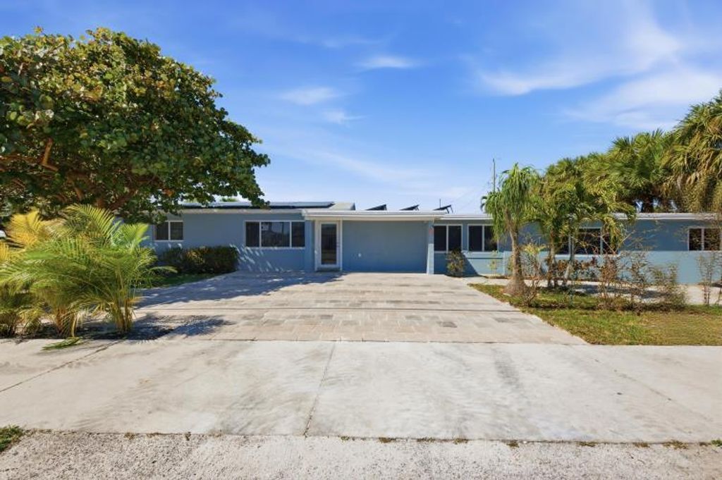 1115 S Seacrest Boulevard, Boynton Beach, FL 33435