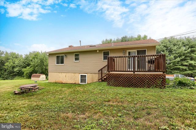 30 WESTER LAU DR, Dillsburg, PA 17019