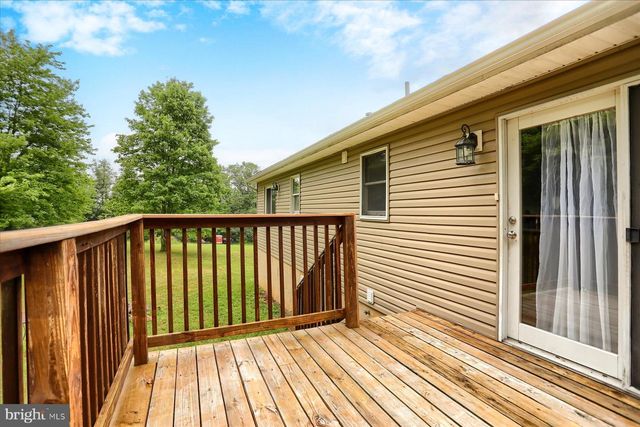 30 WESTER LAU DR, Dillsburg, PA 17019