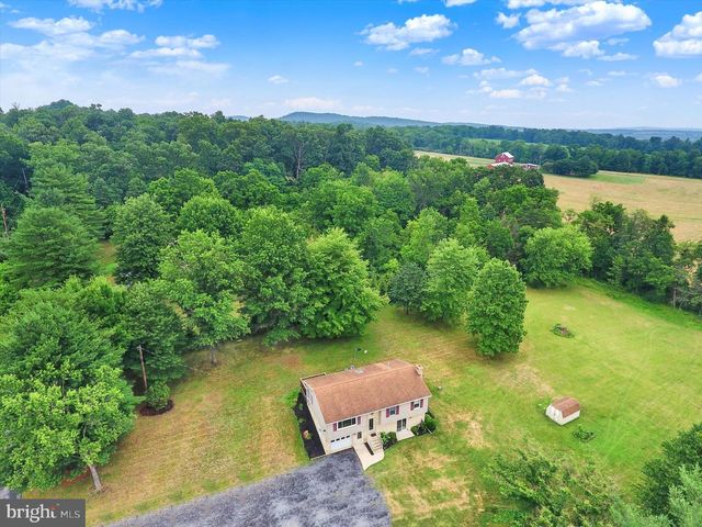 30 WESTER LAU DR, Dillsburg, PA 17019