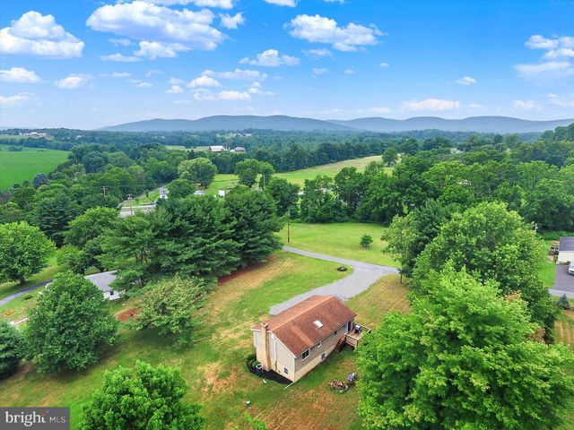 30 WESTER LAU DR, Dillsburg, PA 17019