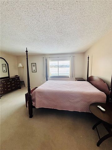 355 Bay Village Drive, Irondequoit, NY 14609