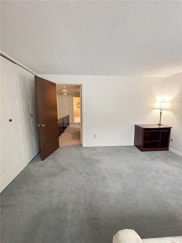 355 Bay Village Drive, Irondequoit, NY 14609