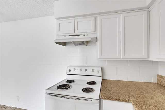 585 South Royal Crest Circle 16, Las Vegas, NV 89169