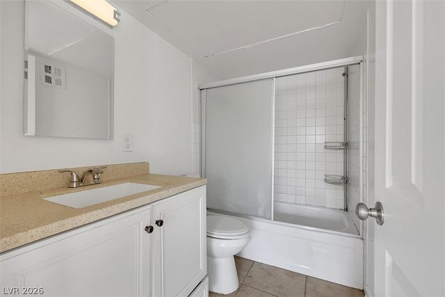 585 South Royal Crest Circle 16, Las Vegas, NV 89169