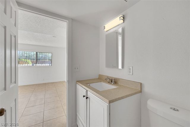 585 South Royal Crest Circle 16, Las Vegas, NV 89169