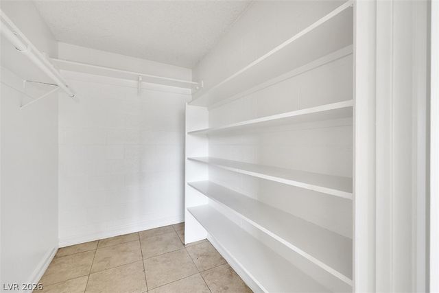 585 South Royal Crest Circle 16, Las Vegas, NV 89169