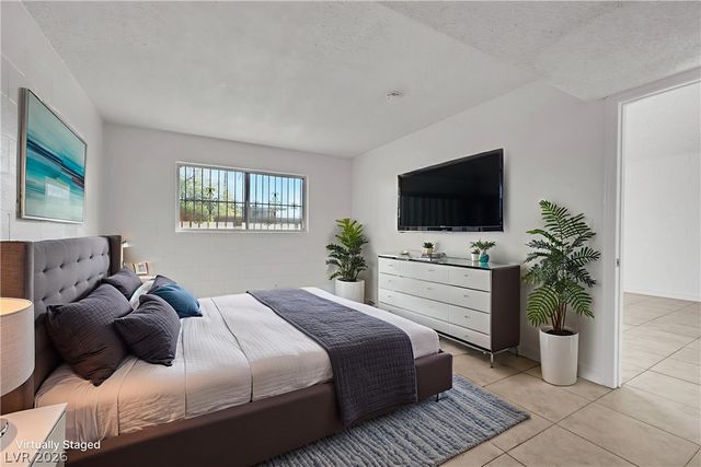 585 South Royal Crest Circle 16, Las Vegas, NV 89169