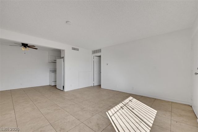 585 South Royal Crest Circle 16, Las Vegas, NV 89169