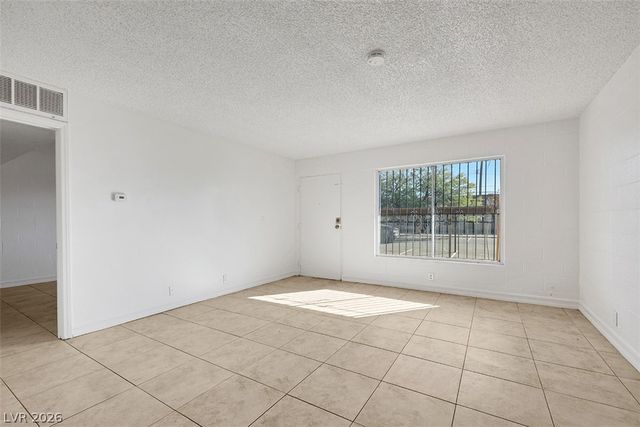 585 South Royal Crest Circle 16, Las Vegas, NV 89169