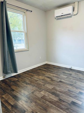 221 Burch Rd, Clarksville, TN 37042