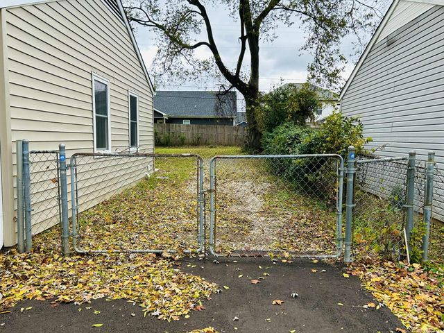 221 Burch Rd, Clarksville, TN 37042