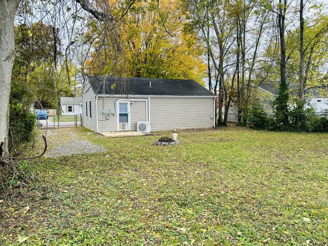 221 Burch Rd, Clarksville, TN 37042